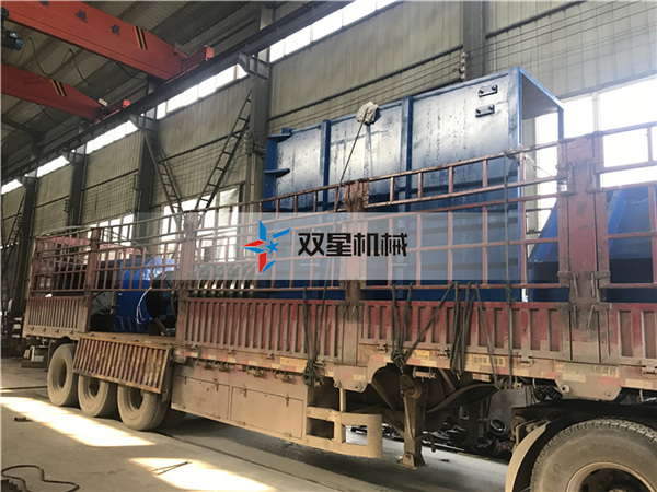 皓星<a href='http://www.greeniq-systems.com/1/55.html' target='_blank'><span>斷橋鋁粉碎機</span></a>設備發(fā)貨現(xiàn)場