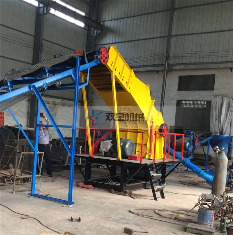 皓星<a href='http://www.greeniq-systems.com/1/54.html' target='_blank'><span>廢鋁粉碎機(jī)</span></a>生產(chǎn)線安裝現(xiàn)場(chǎng)