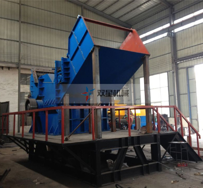 鋁合金粉碎機(jī)生產(chǎn)現(xiàn)場