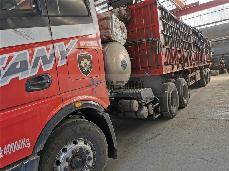 廢鋁粉碎機(jī)發(fā)貨現(xiàn)場(chǎng)